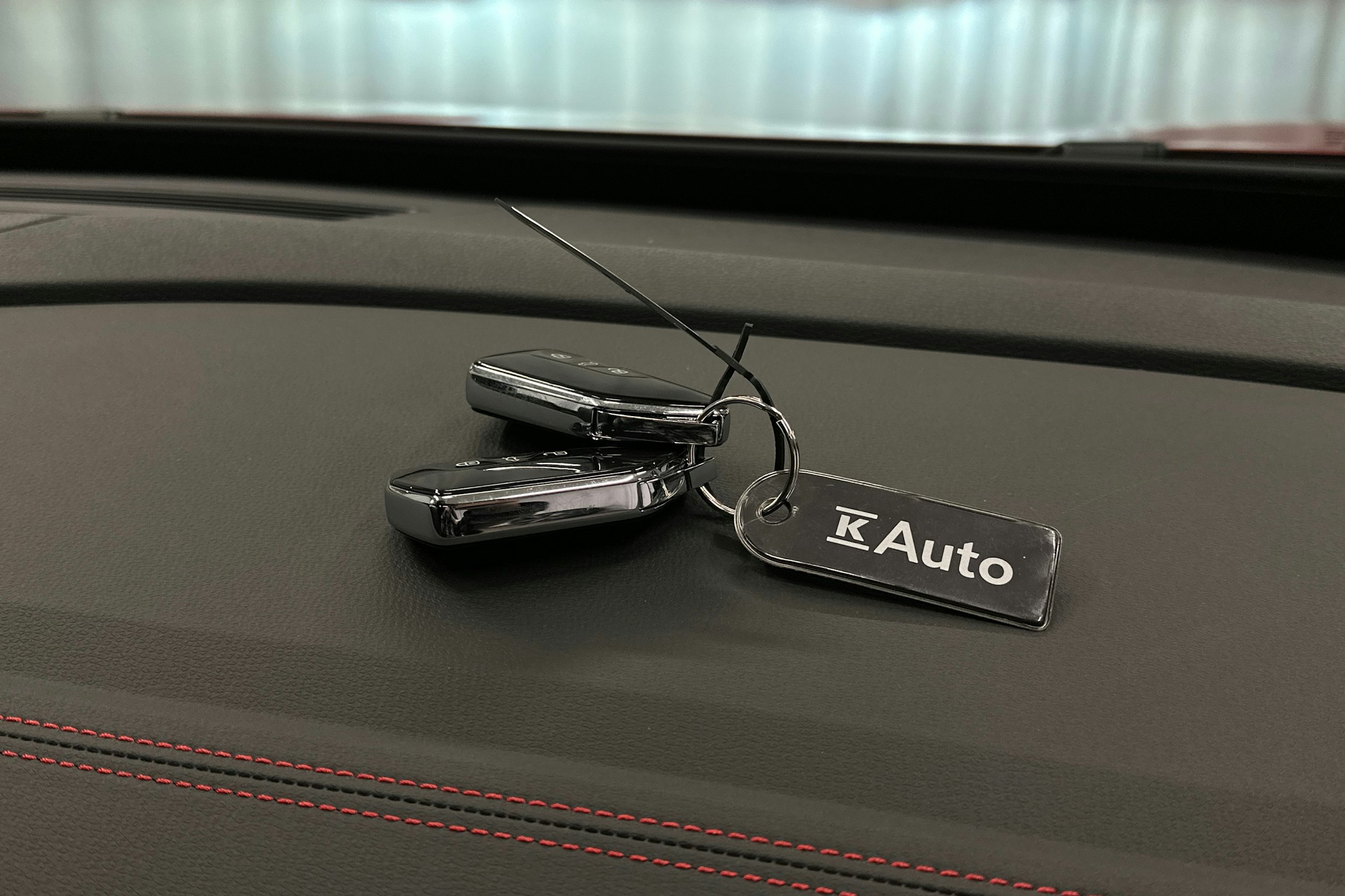 punainen Volkswagen ID.4 2025 kuva 31.