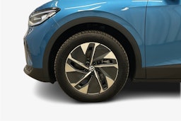 sininen Volkswagen ID.4 2025 kuva 11.