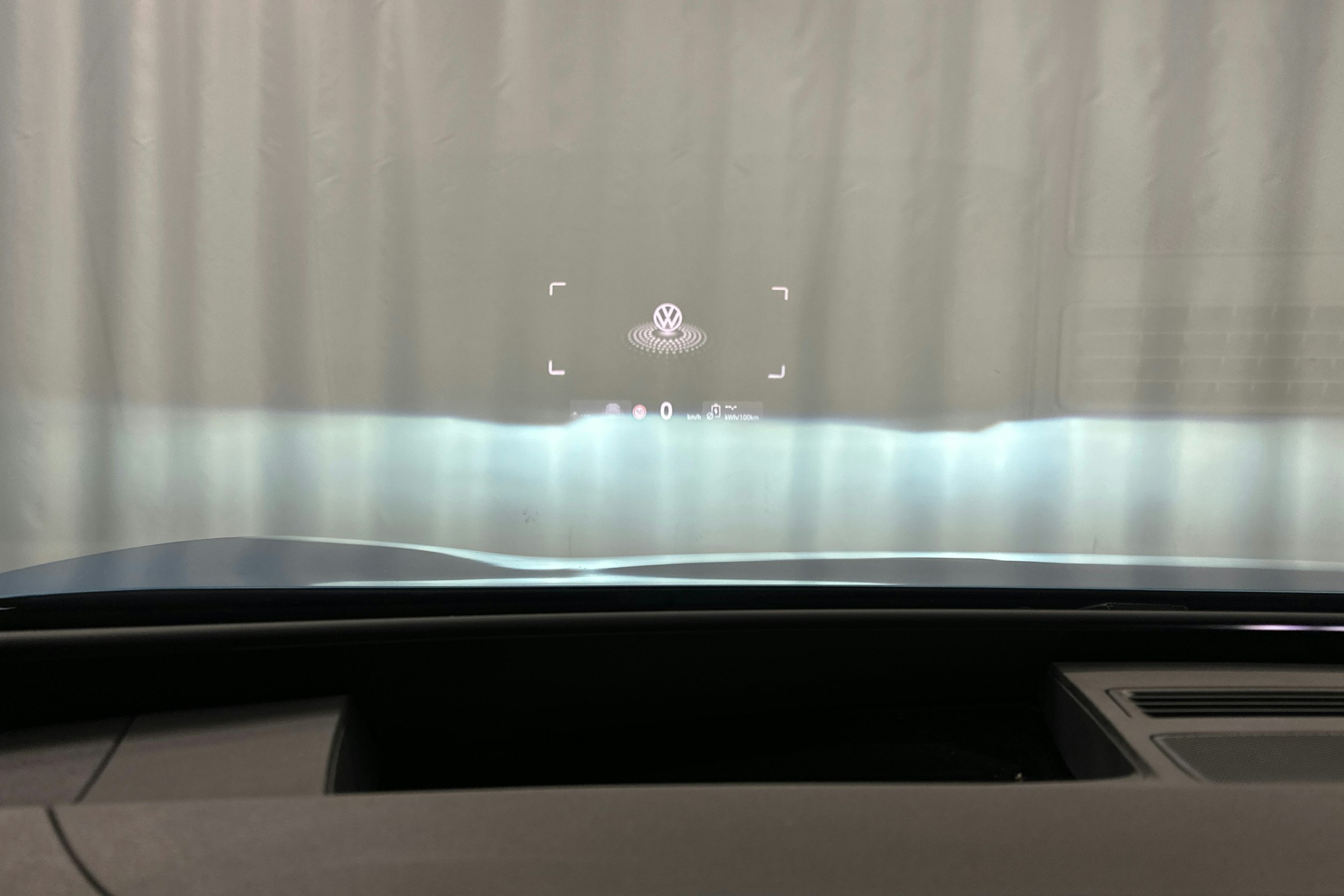 sininen Volkswagen ID.4 2025 kuva 37.