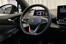 musta Volkswagen ID.4 2025 kuva 15.