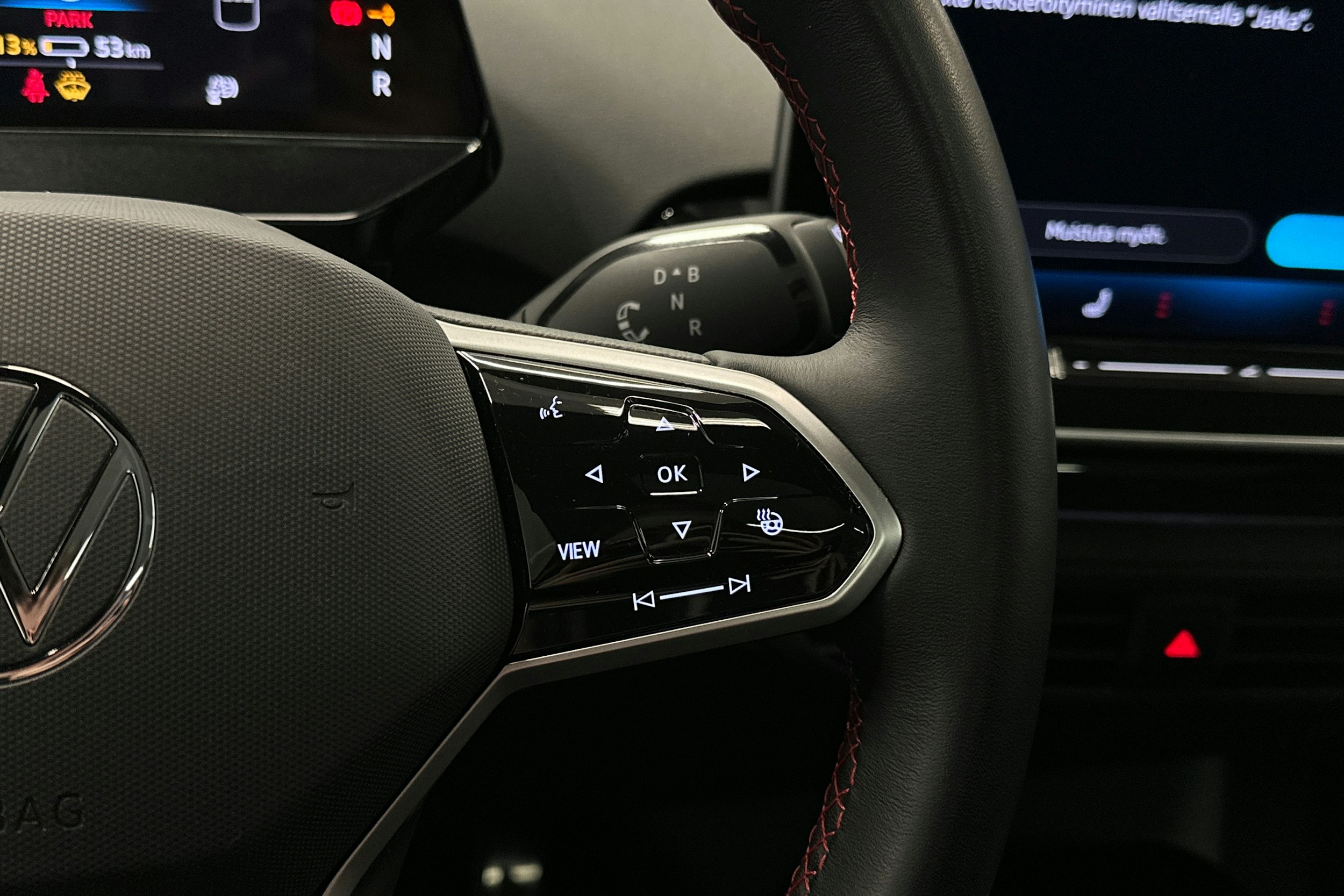 musta Volkswagen ID.4 2025 kuva 17.