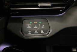 musta Volkswagen ID.4 2025 kuva 18.