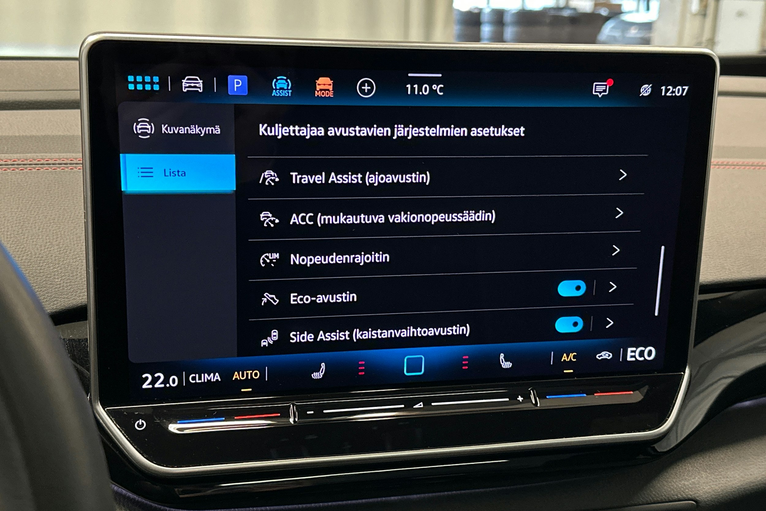 musta Volkswagen ID.4 2025 kuva 22.