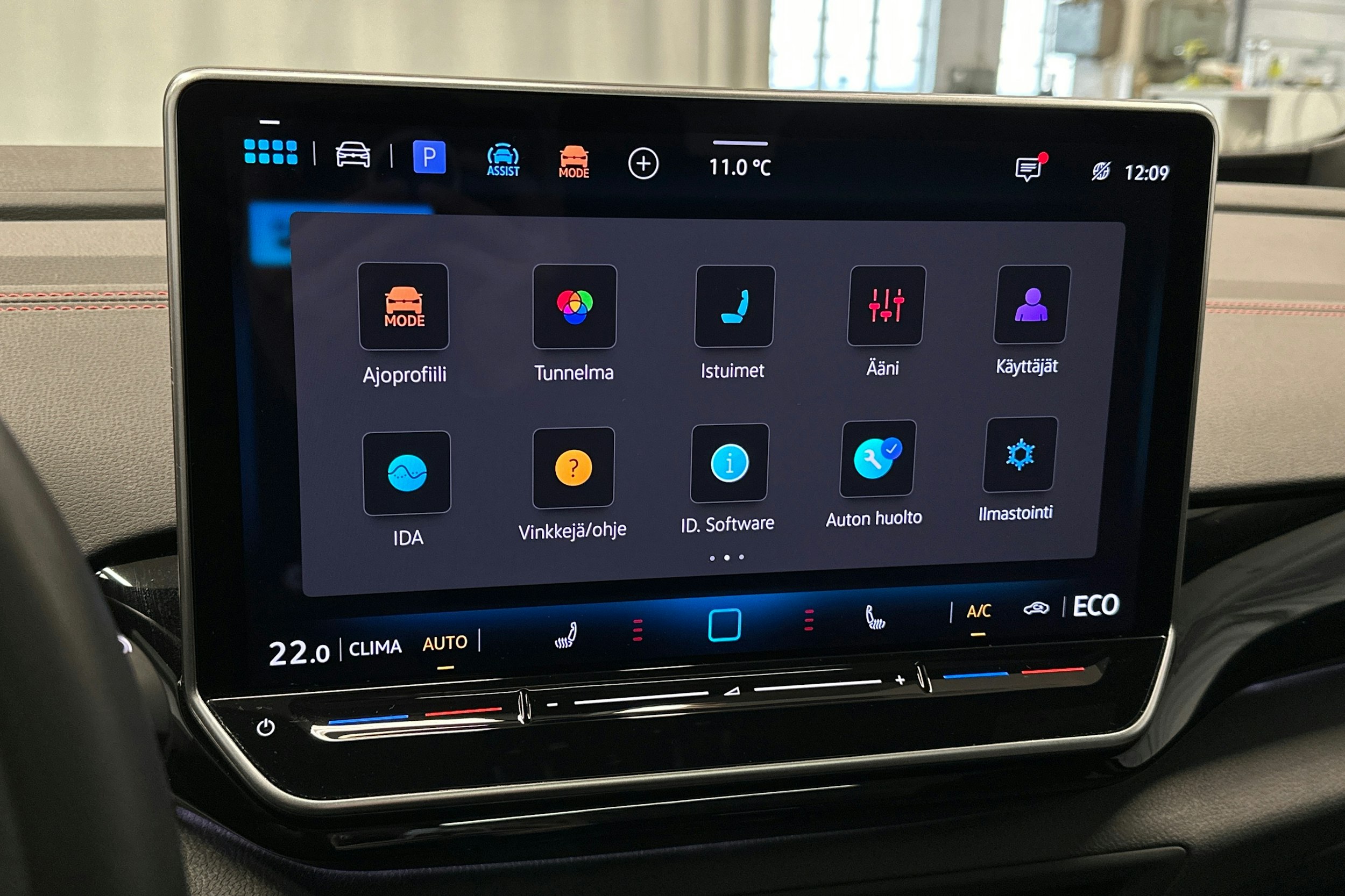 musta Volkswagen ID.4 2025 kuva 30.