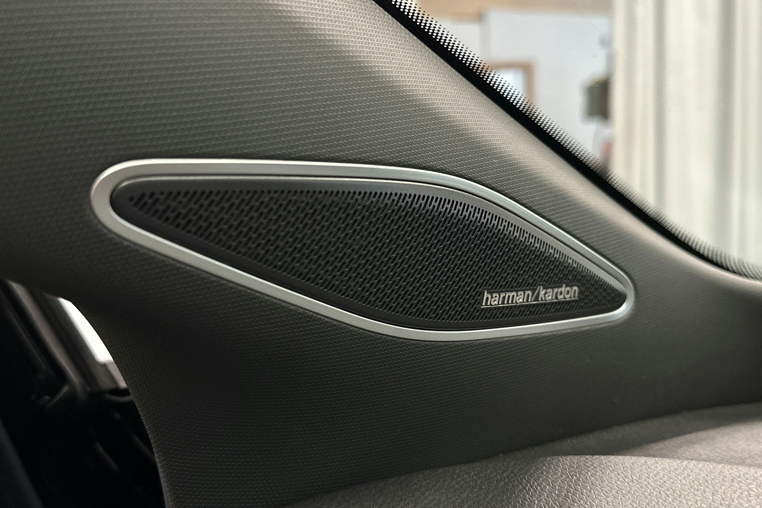 musta Volkswagen ID.4 2025 kuva 35.