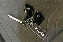 musta Volkswagen ID.4 2025 kuva 37.