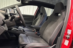 punainen Volkswagen ID.4 2025 kuva 14.