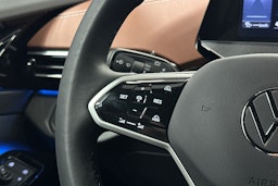 punainen Volkswagen ID.4 2025 kuva 21.