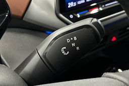 punainen Volkswagen ID.4 2025 kuva 23.