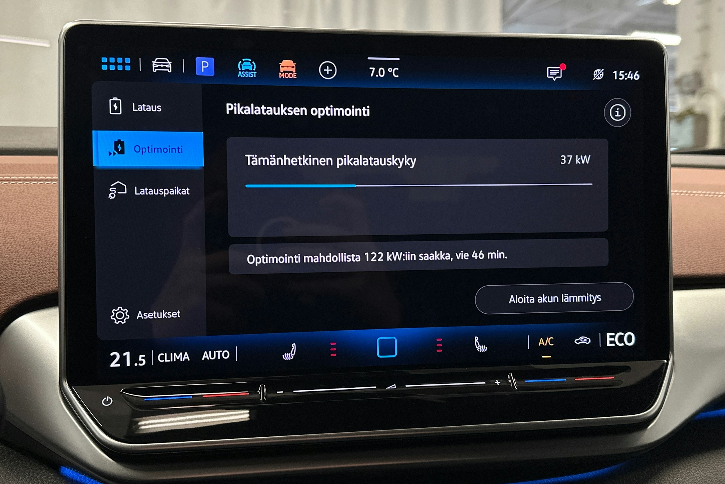 punainen Volkswagen ID.4 2025 kuva 29.