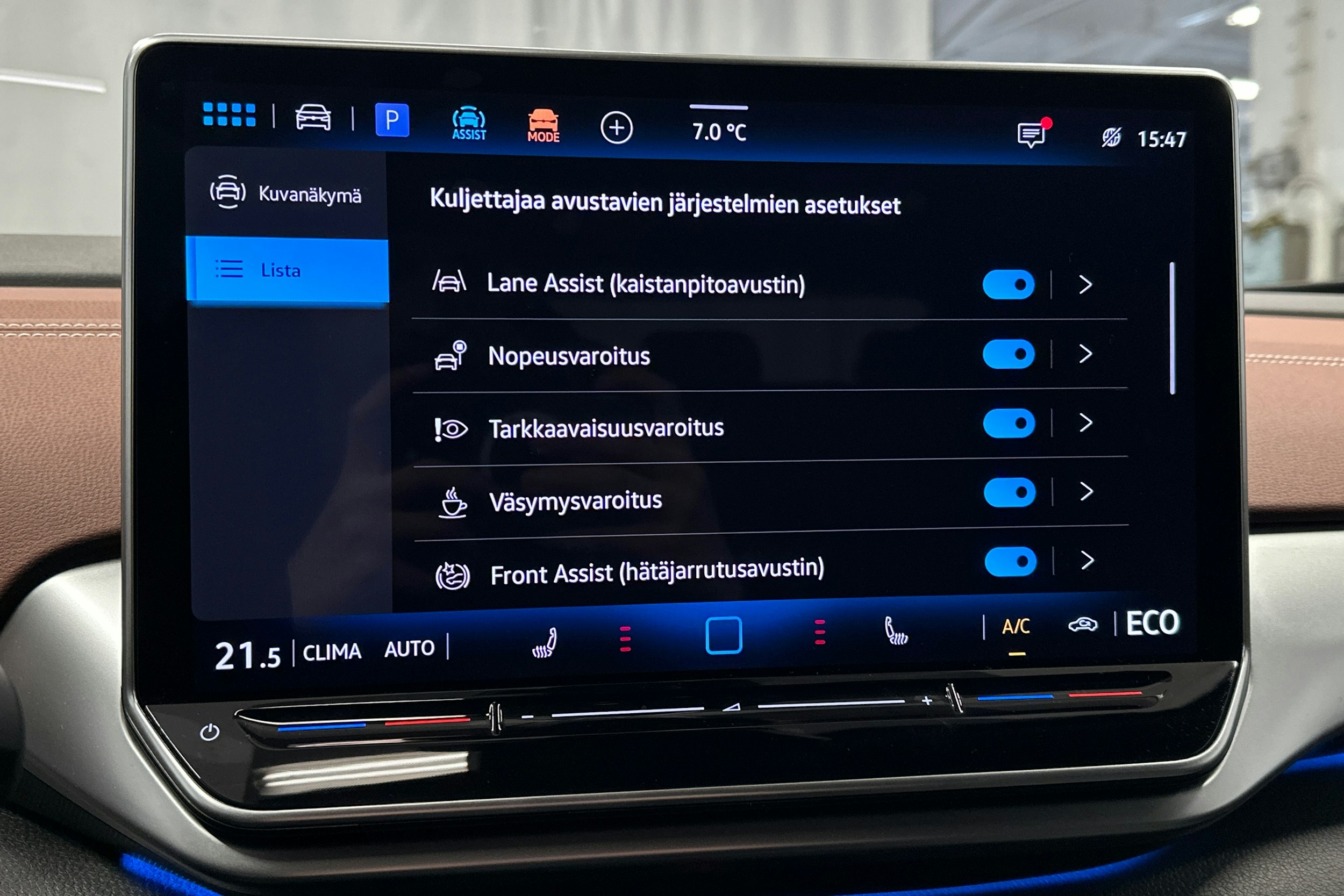 punainen Volkswagen ID.4 2025 kuva 31.