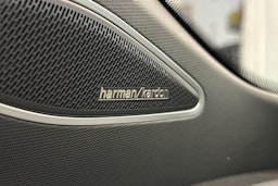 punainen Volkswagen ID.4 2025 kuva 37.