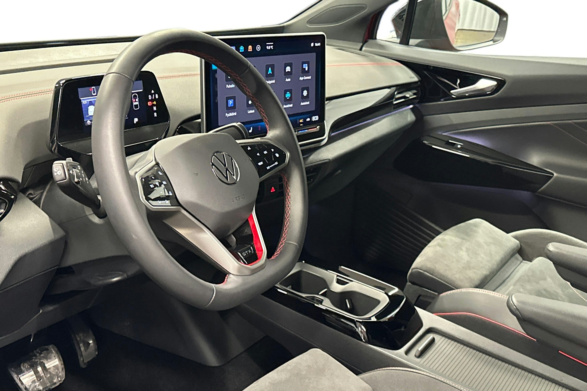 punainen Volkswagen ID.4 2025 kuva 7.