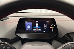 punainen Volkswagen ID.4 2025 kuva 16.