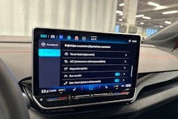 punainen Volkswagen ID.4 2025 kuva 24.