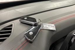 punainen Volkswagen ID.4 2025 kuva 36.