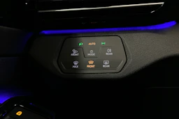 harmaa Volkswagen ID.4 2025 kuva 17.