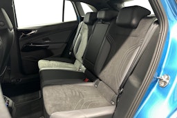 sininen Volkswagen ID.4 2025 kuva 10.