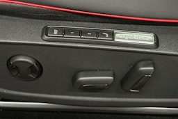 punainen Volkswagen ID.4 2025 kuva 20.