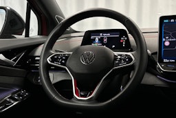 punainen Volkswagen ID.4 2025 kuva 21.