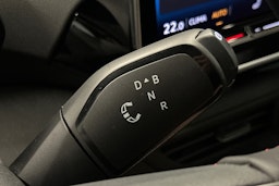 punainen Volkswagen ID.4 2025 kuva 24.