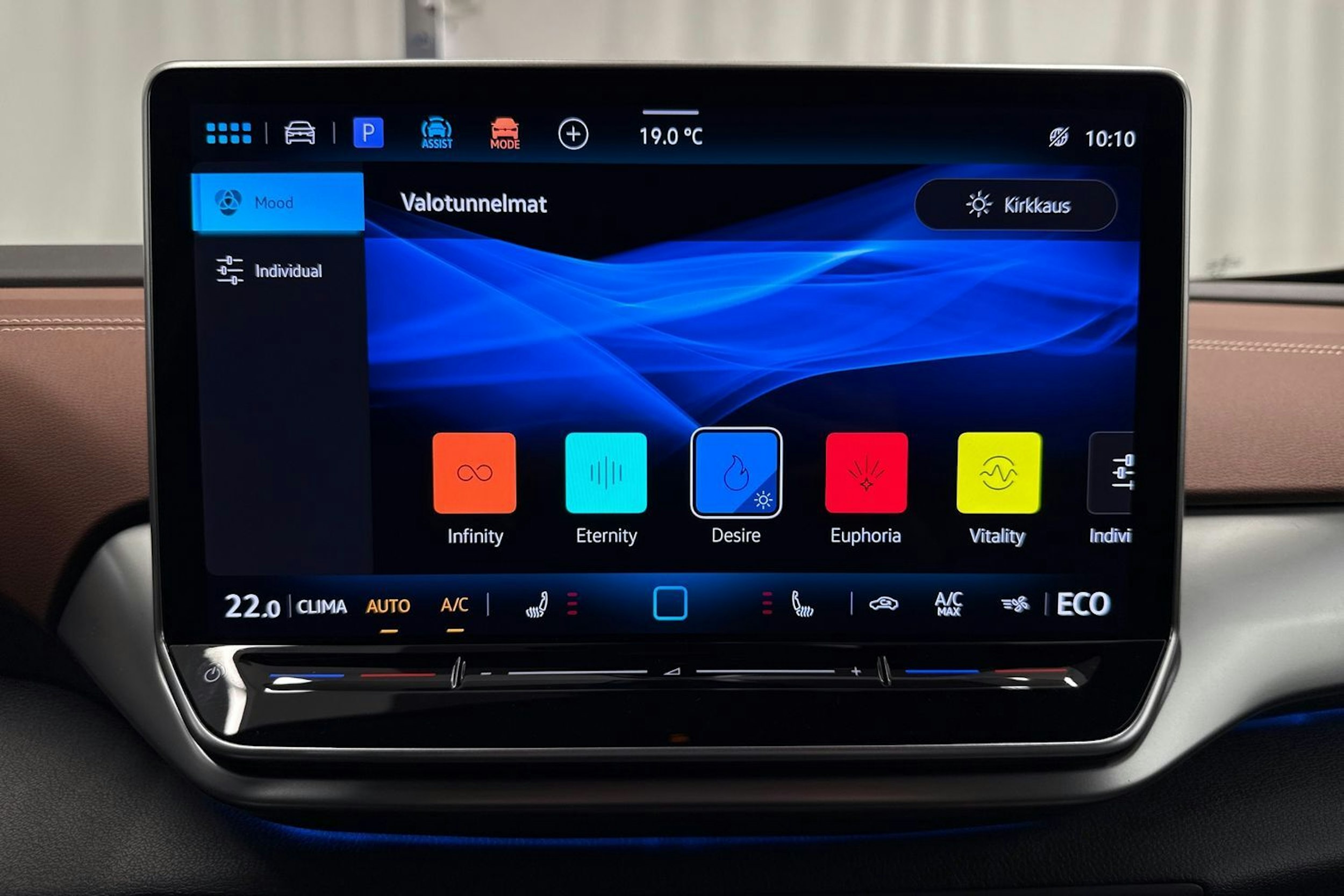 valkoinen Volkswagen ID.4 2025 kuva 21.