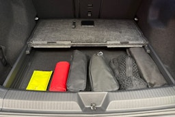 valkoinen Volkswagen ID.4 2025 kuva 31.