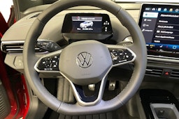 punainen Volkswagen ID.4 2025 kuva 10.