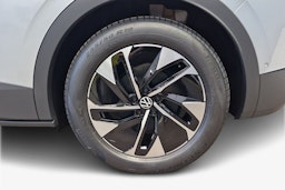 harmaa Volkswagen ID.4 2025 kuva 9.