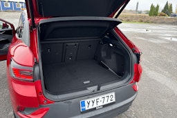 punainen Volkswagen ID.4 2025 kuva 15.