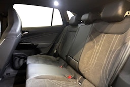 sininen Volkswagen ID.4 2025 kuva 8.