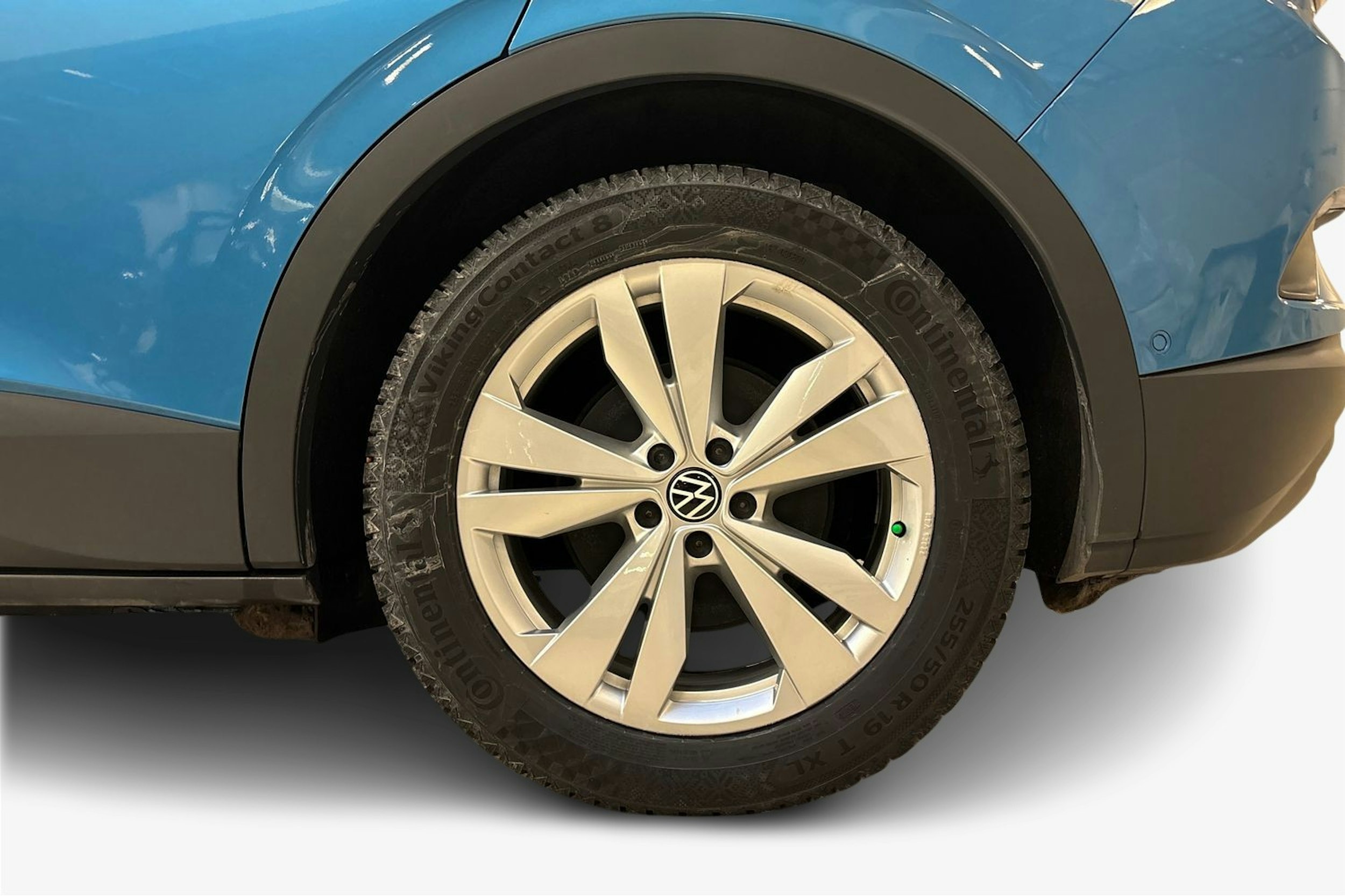 sininen Volkswagen ID.4 2025 kuva 9.