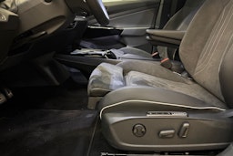 sininen Volkswagen ID.4 2025 kuva 16.