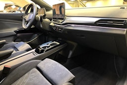 sininen Volkswagen ID.4 2025 kuva 22.