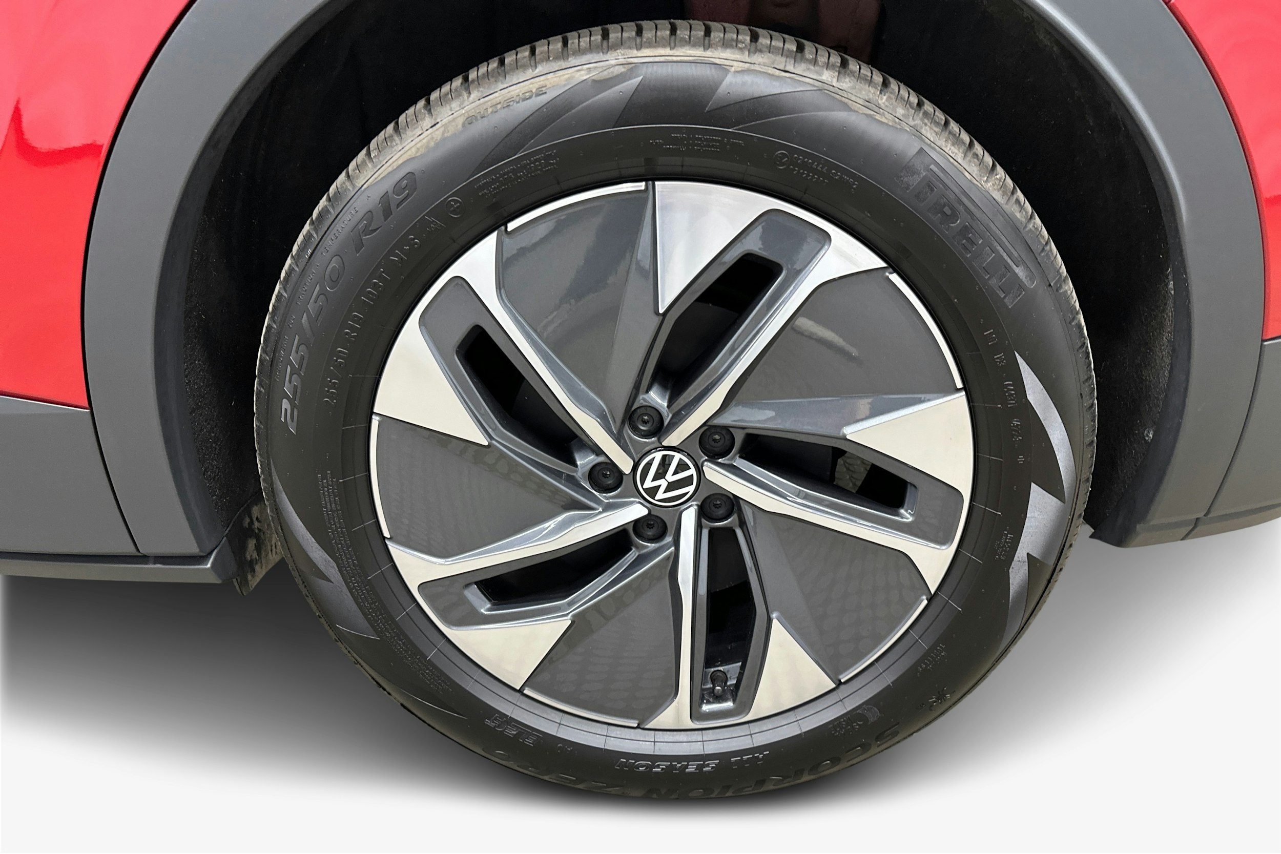 punainen Volkswagen ID.4 2025 kuva 11.