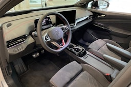 harmaa Volkswagen ID.4 2025 kuva 7.