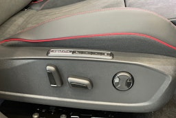 harmaa Volkswagen ID.4 2025 kuva 16.