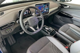 sininen Volkswagen ID.4 2025 kuva 6.