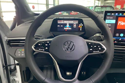 valkoinen Volkswagen ID.4 2025 kuva 11.