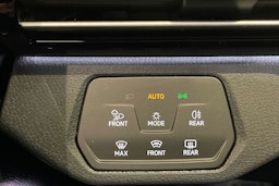 musta Volkswagen ID.4 2025 kuva 21.