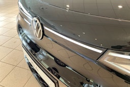 musta Volkswagen ID.4 2025 kuva 30.