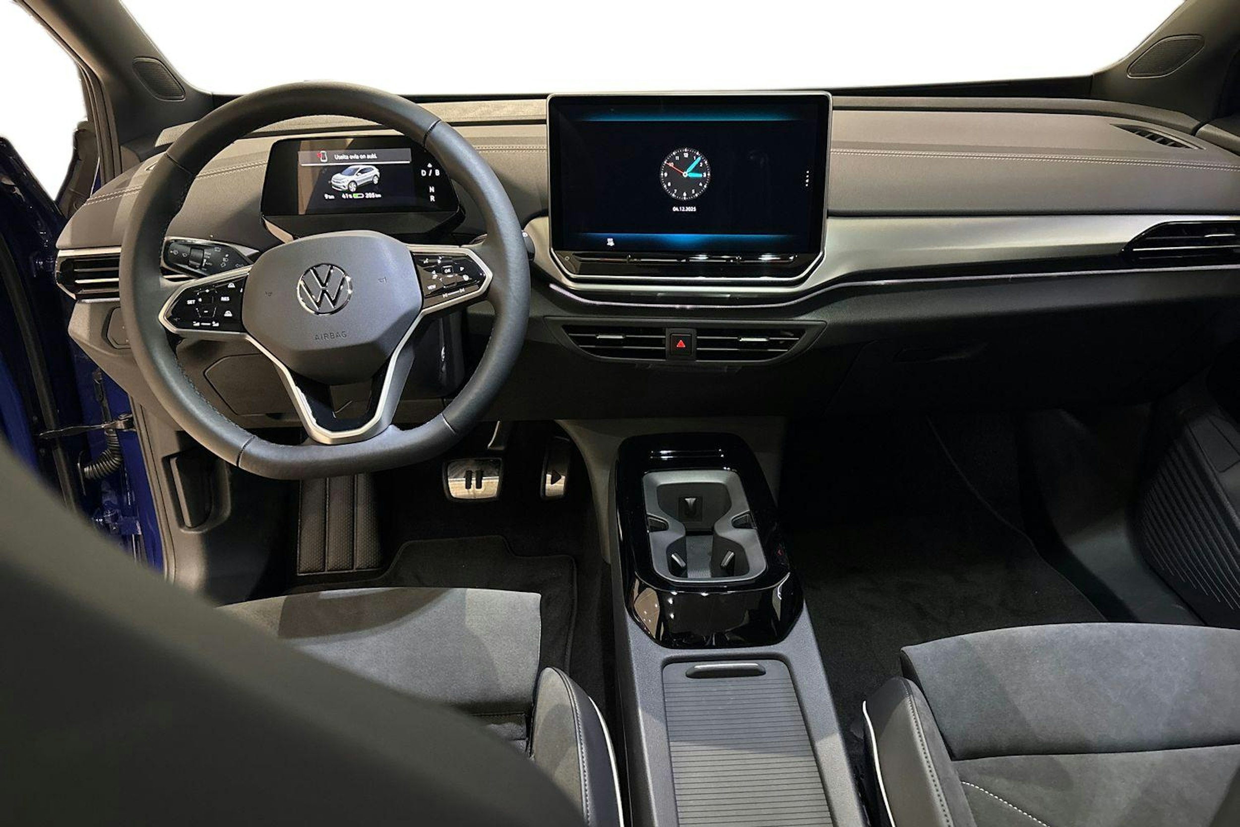 sininen Volkswagen ID.4 2025 kuva 7.