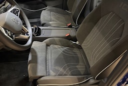 sininen Volkswagen ID.4 2025 kuva 12.