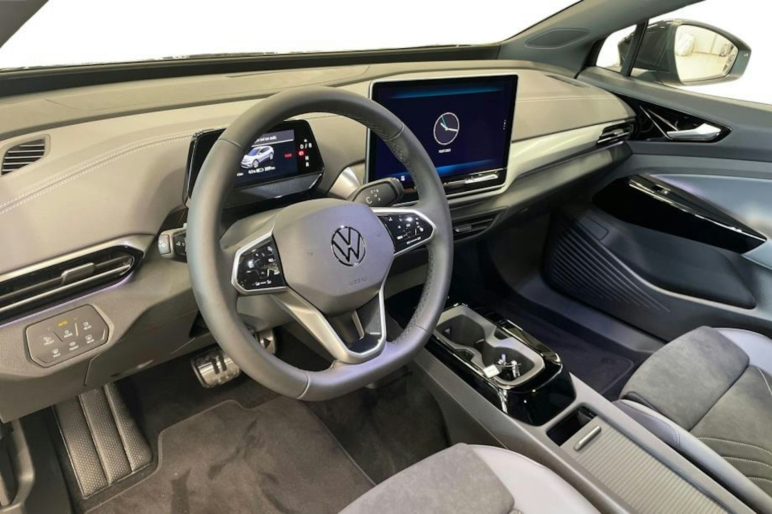 musta Volkswagen ID.4 2025 kuva 6.