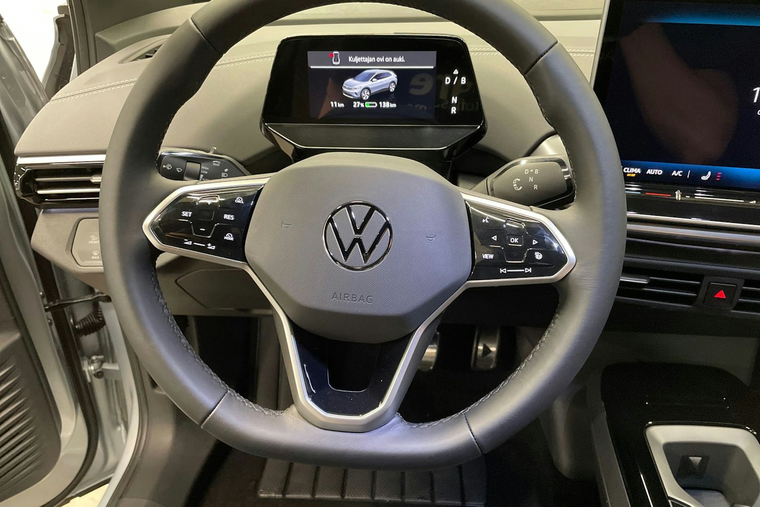harmaa Volkswagen ID.4 2025 kuva 11.