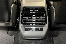 Punainen Volkswagen ID.4 2026 kuva 15.