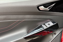 Punainen Volkswagen ID.4 2026 kuva 17.