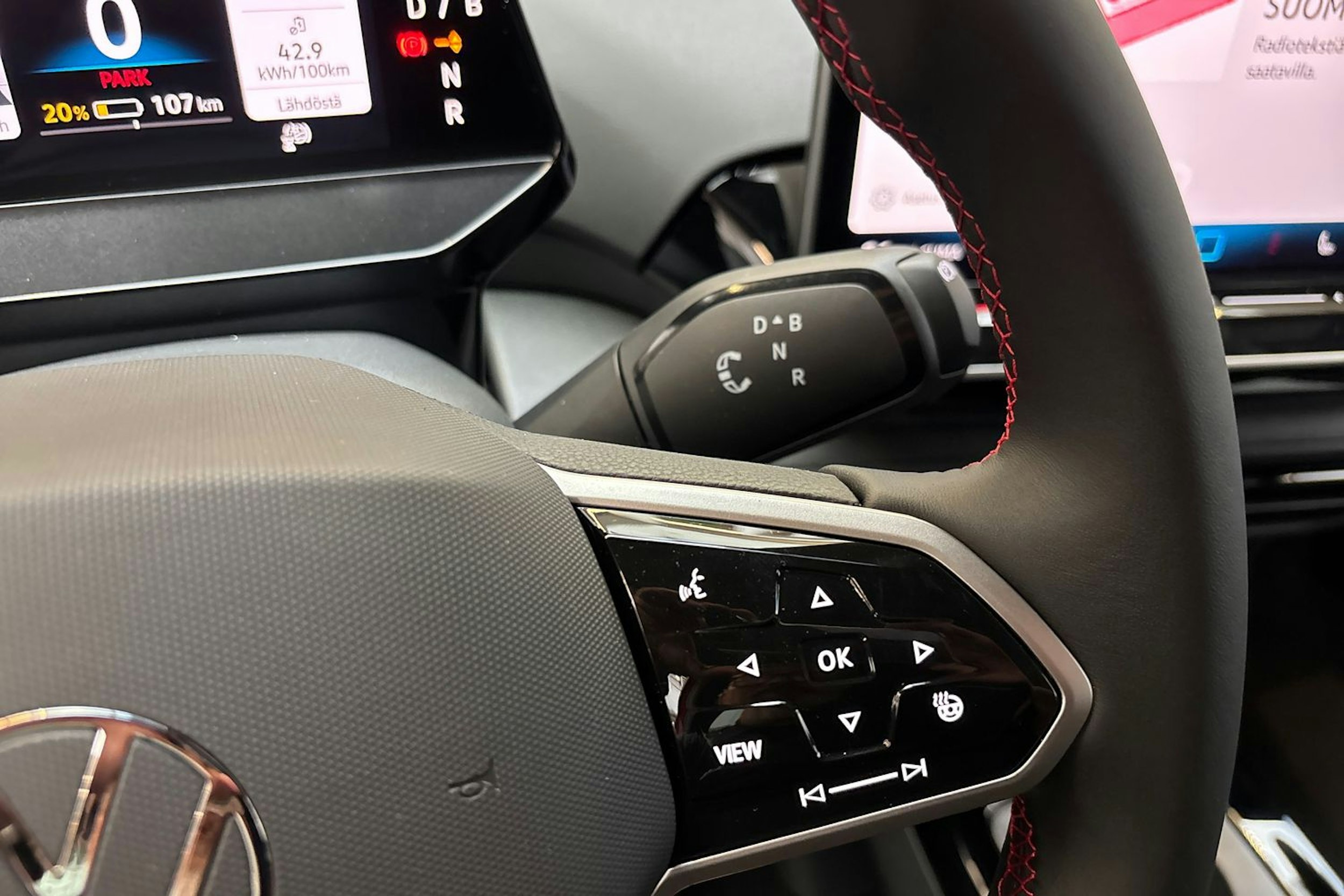 Punainen Volkswagen ID.4 2026 kuva 22.