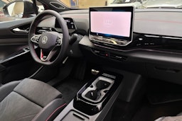 Punainen Volkswagen ID.4 2026 kuva 38.