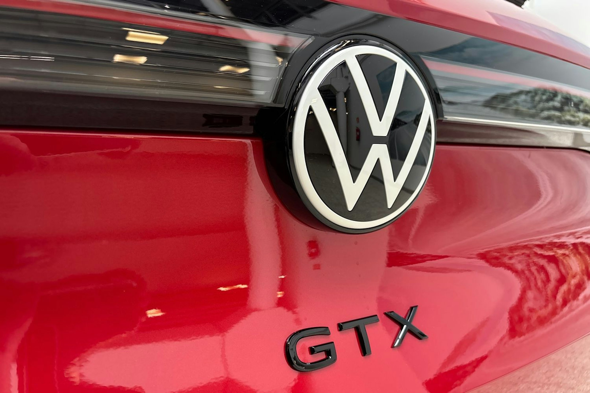 Punainen Volkswagen ID.4 2026 kuva 40.